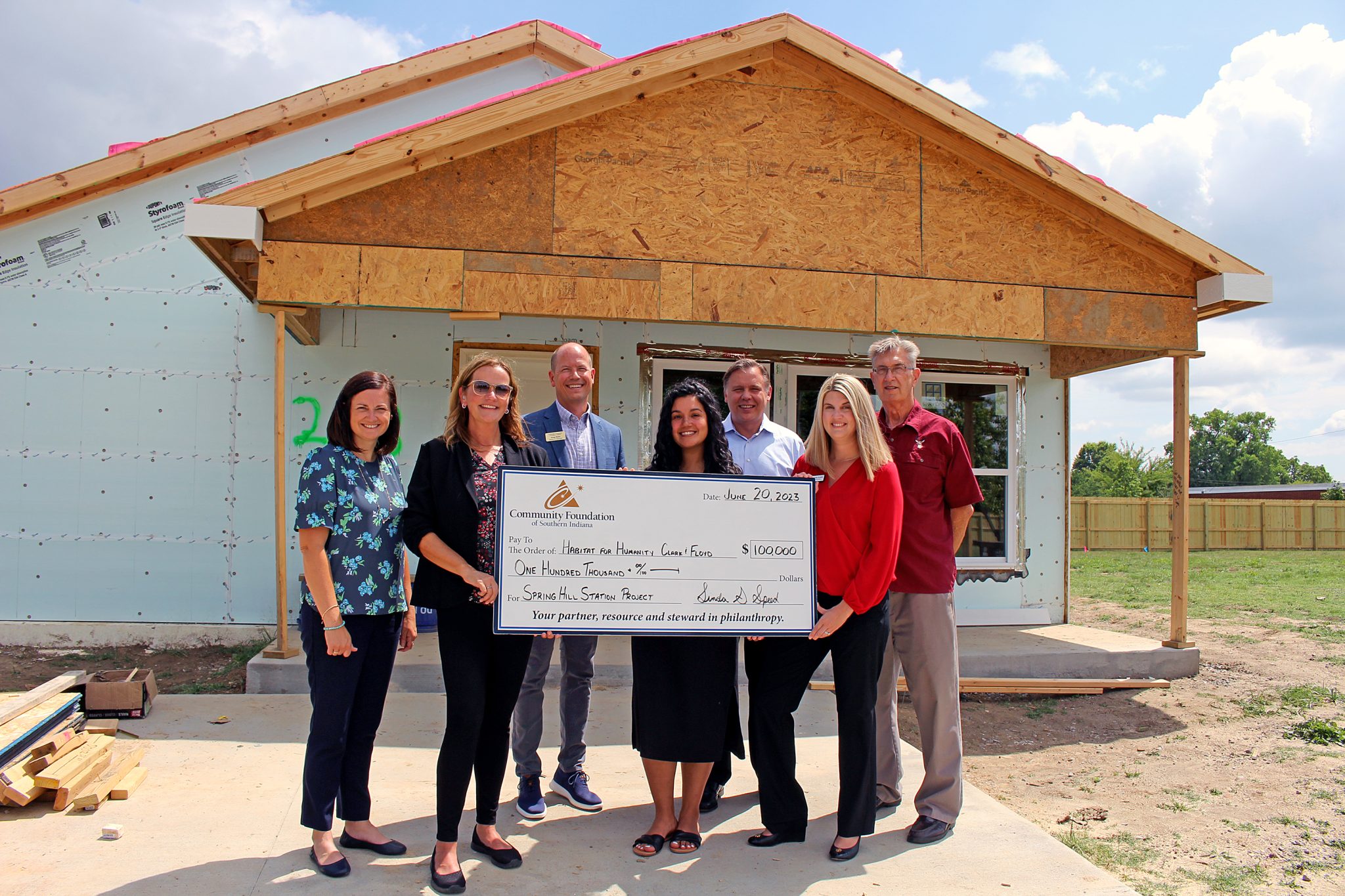 community foundation of southern indiana presents habitat for humanity with a grant for $100,000 toward its spring hill station project