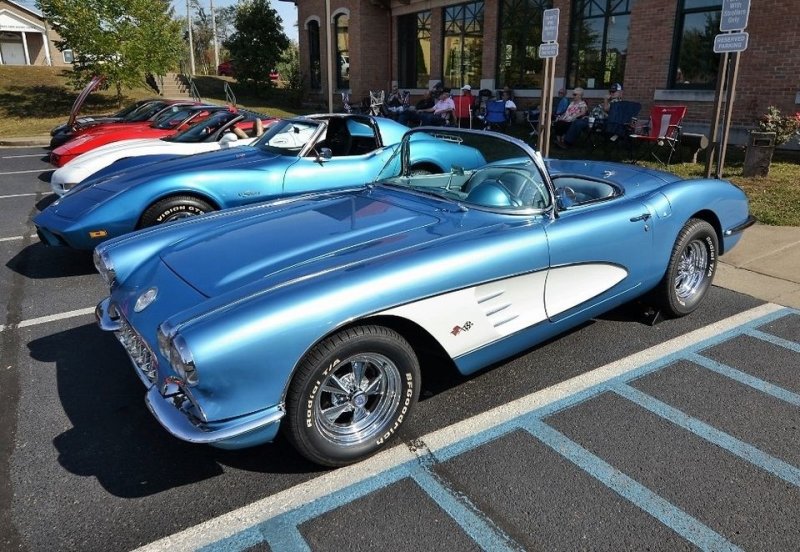 Somernites Cruise Car Show and Cruise