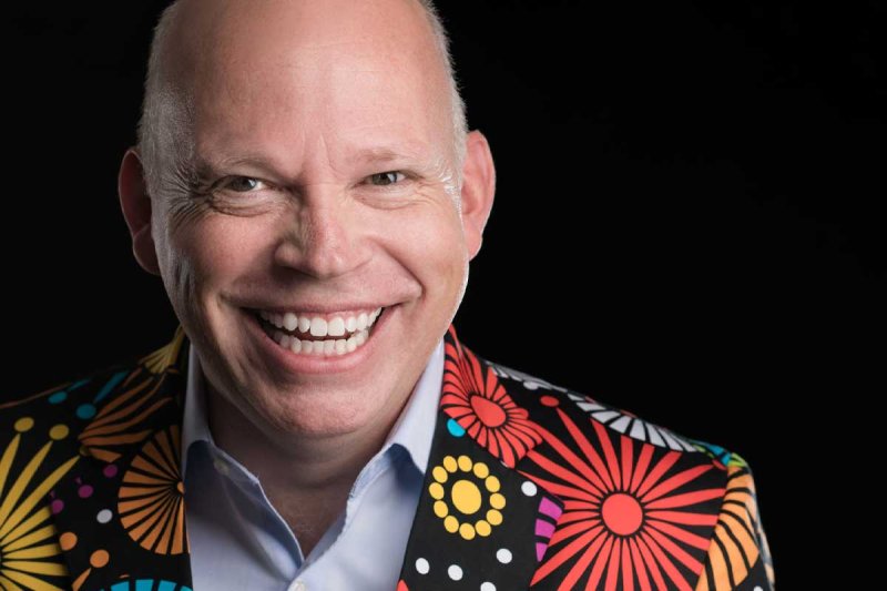 Brad Brown: Comedy Christmas Magic Show