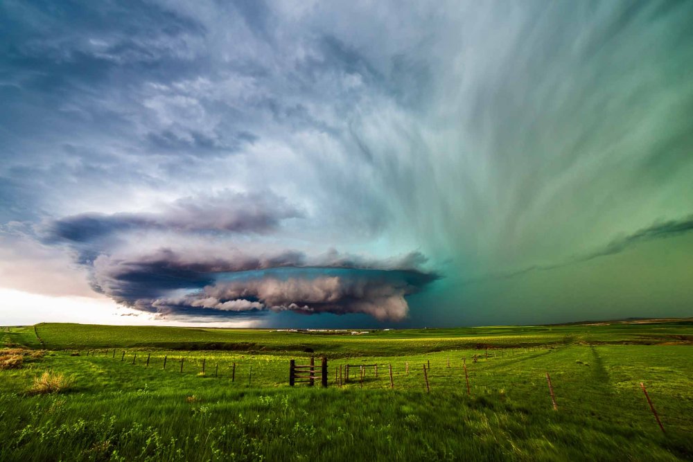 Supercell thunderstorm with dramatic clouds