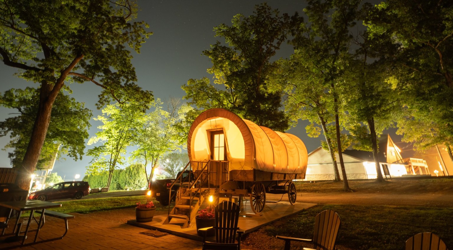 Win a getaway for four in Horse Cave! Kentucky Living